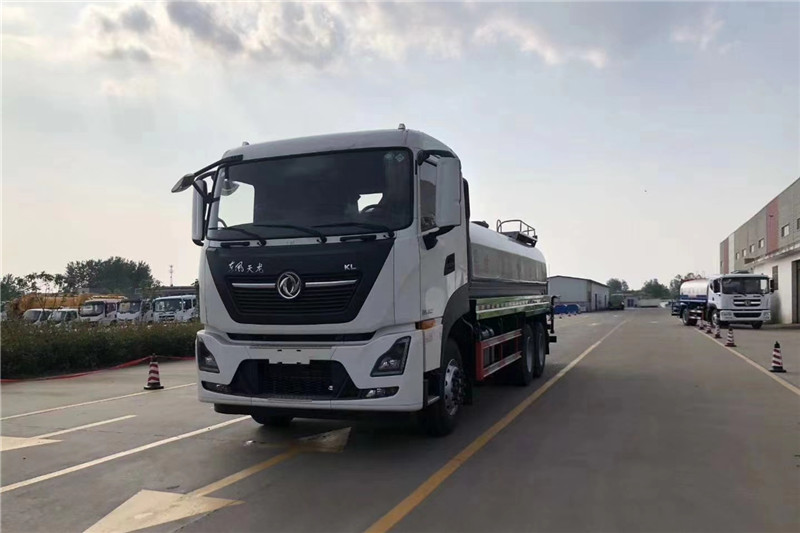 東風天龍后八輪20噸噴霧車，國六綠化噴灑車